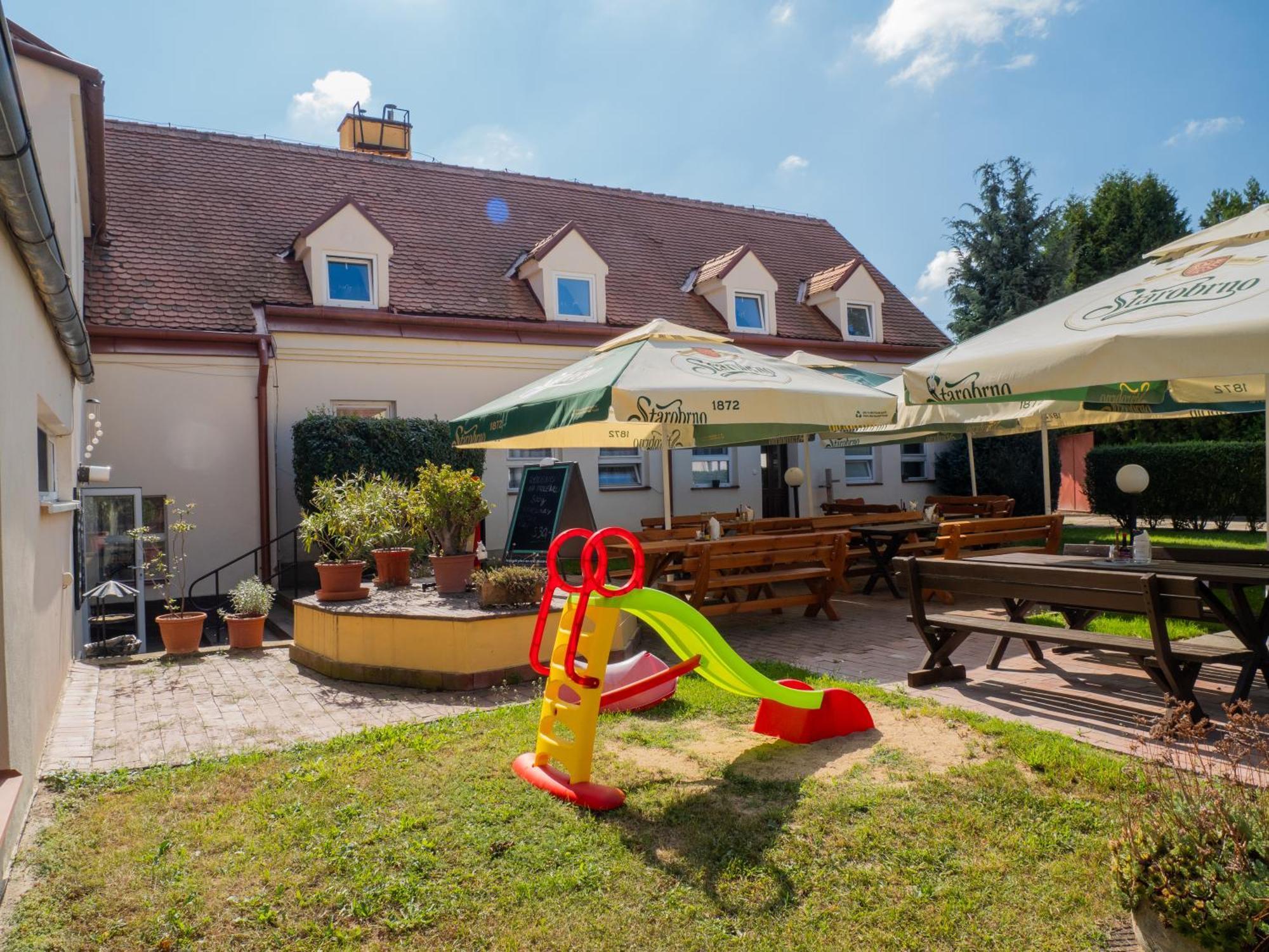 Hotel Club Vranovská Ves المظهر الخارجي الصورة
