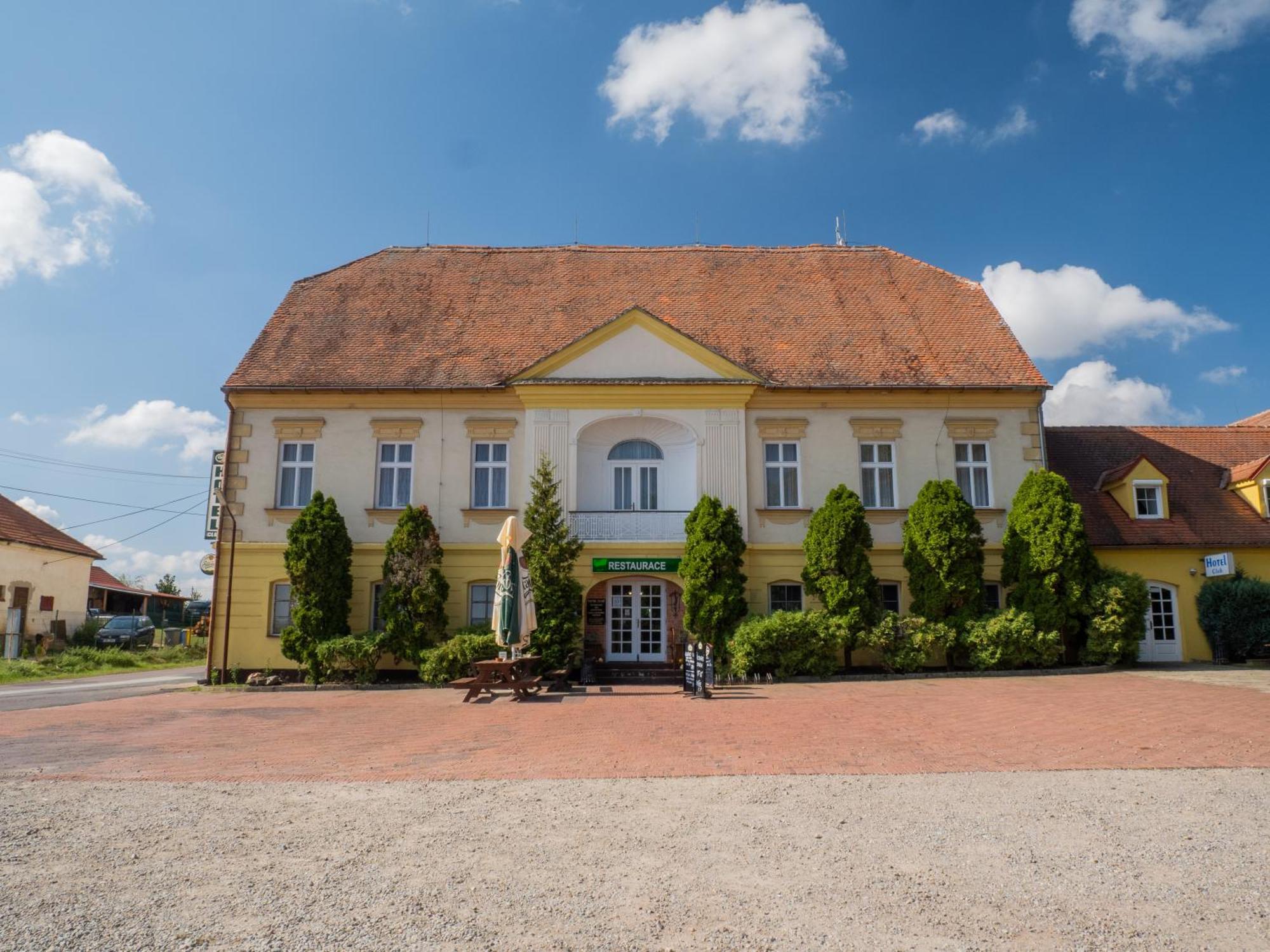 Hotel Club Vranovská Ves المظهر الخارجي الصورة