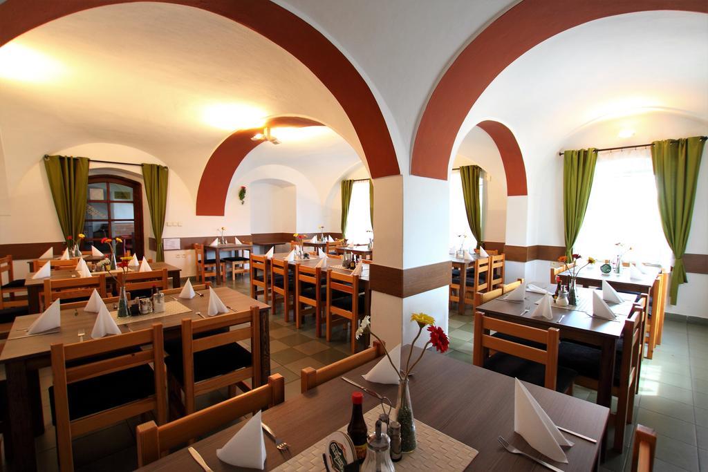 Hotel Club Vranovská Ves المظهر الخارجي الصورة